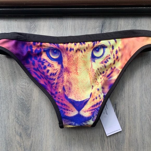 We Are Handsome The Victory Bikini - Picture 4 of 4